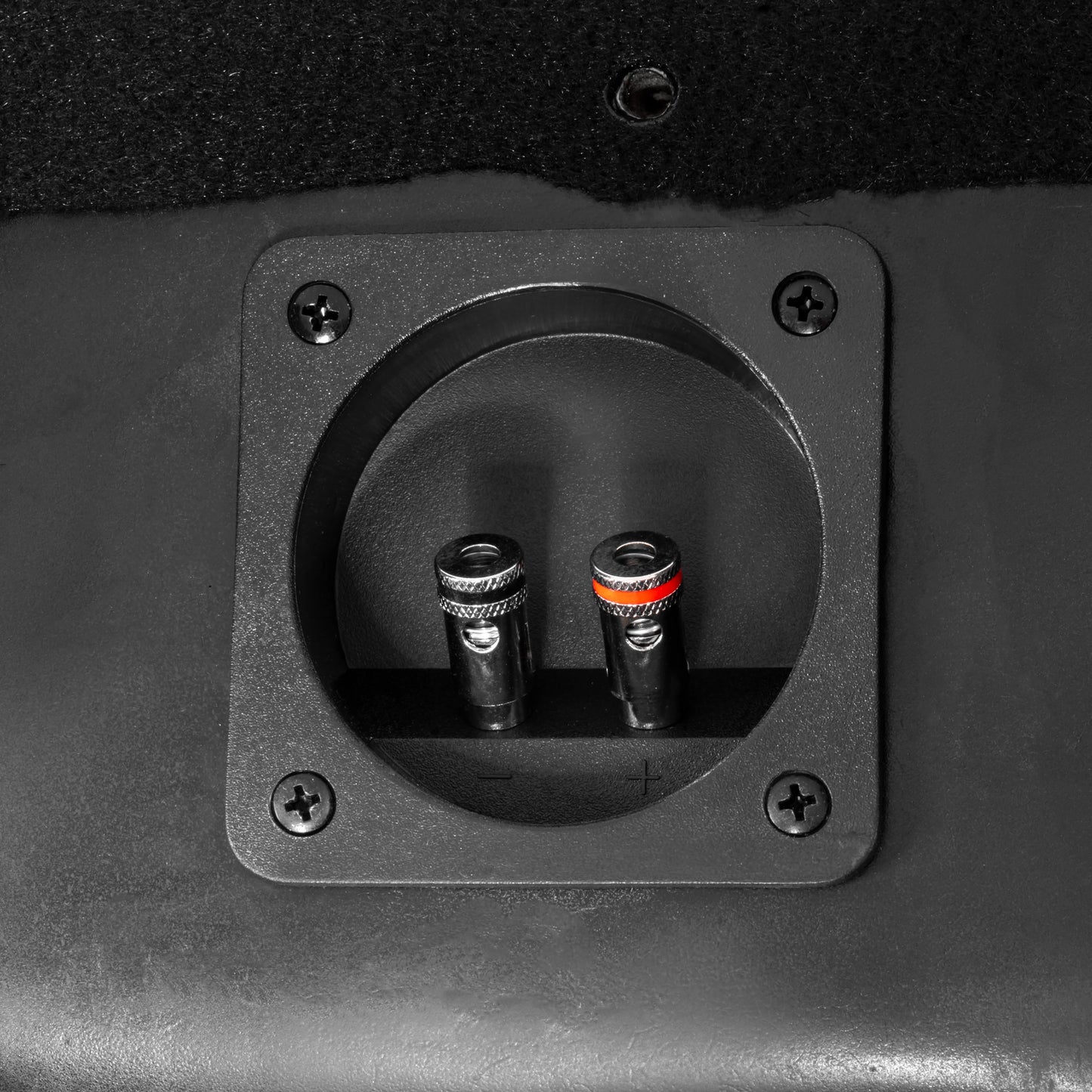 2026 Nuevo 2019 en adelante Chevrolet Silverado y GMC Sierra Crew Cab Trucks Caja de subwoofer doble de 12 pulgadas 800W RMS cargada personalizada BE GM SLVDC G4