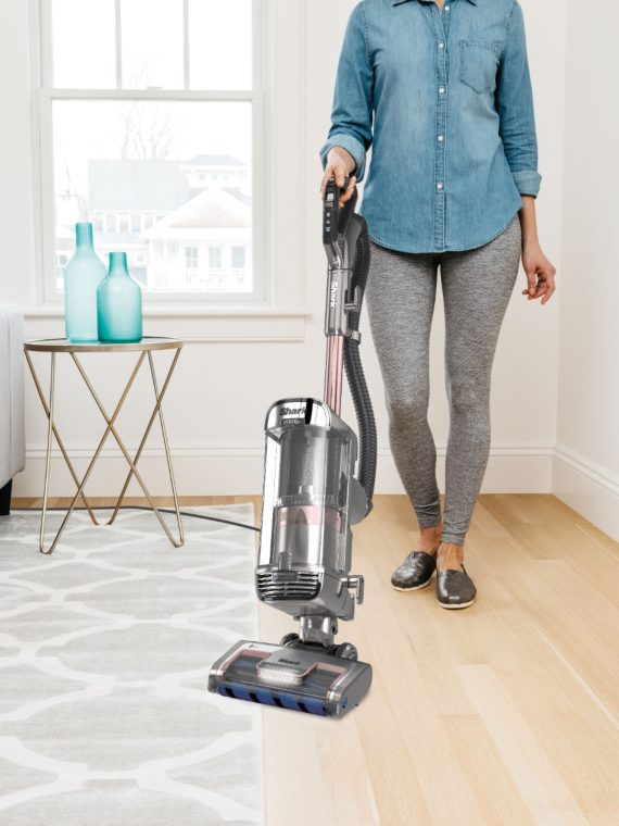 2026 Nuevo aspirador vertical con tecnología DuoClean PowerFin, sistema Powered Lift-Away y cepillo autolimpiante, acabado en color rosa dorado